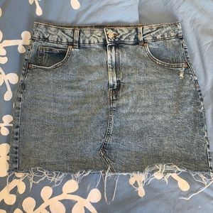 Insanely cute denim mini skirt